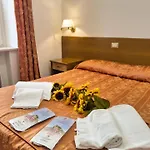 & La Margherita Hotel