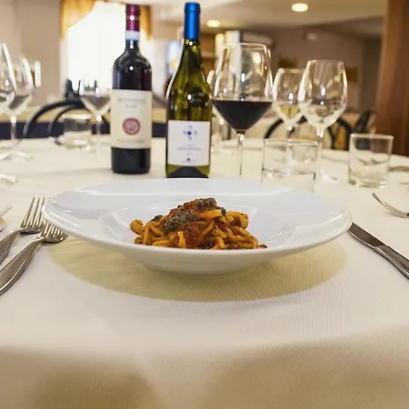 Hotel & Margherita 3*