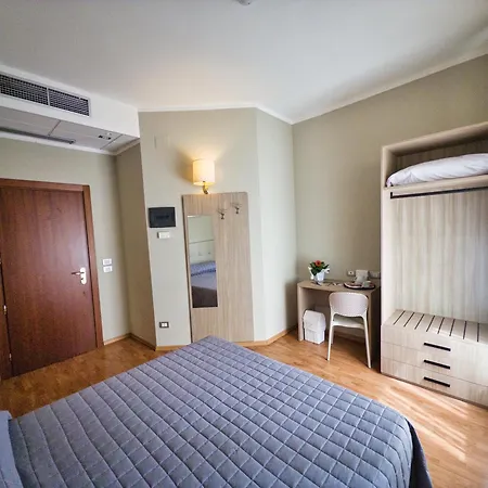 & Margherita Hotel Roccaporena