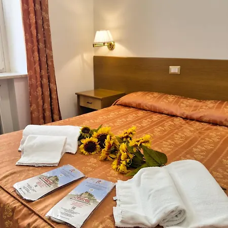 & Margherita Hotel