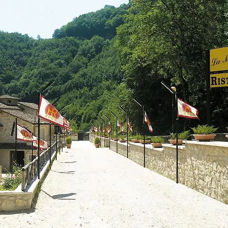 Hotel & Margherita Roccaporena