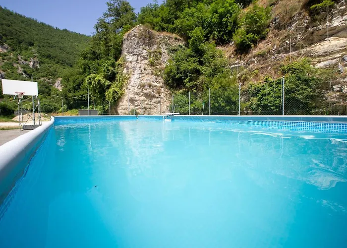 & La Margherita Roccaporena