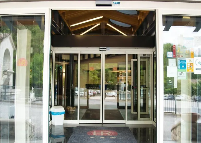 & La Margherita Roccaporena