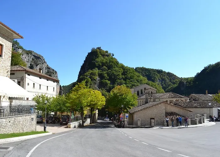 & La Margherita Hotel Roccaporena