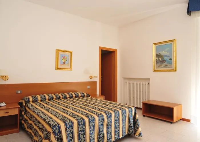 & La Margherita Roccaporena