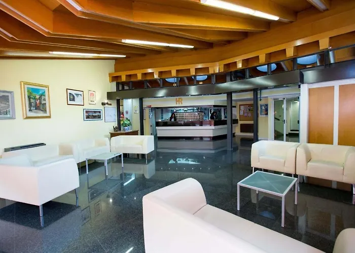 & La Margherita Hotel Roccaporena